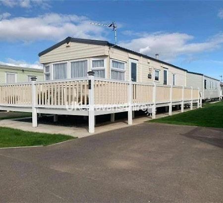 Lets Go Caravans Chapel Saint Leonards Exterior foto